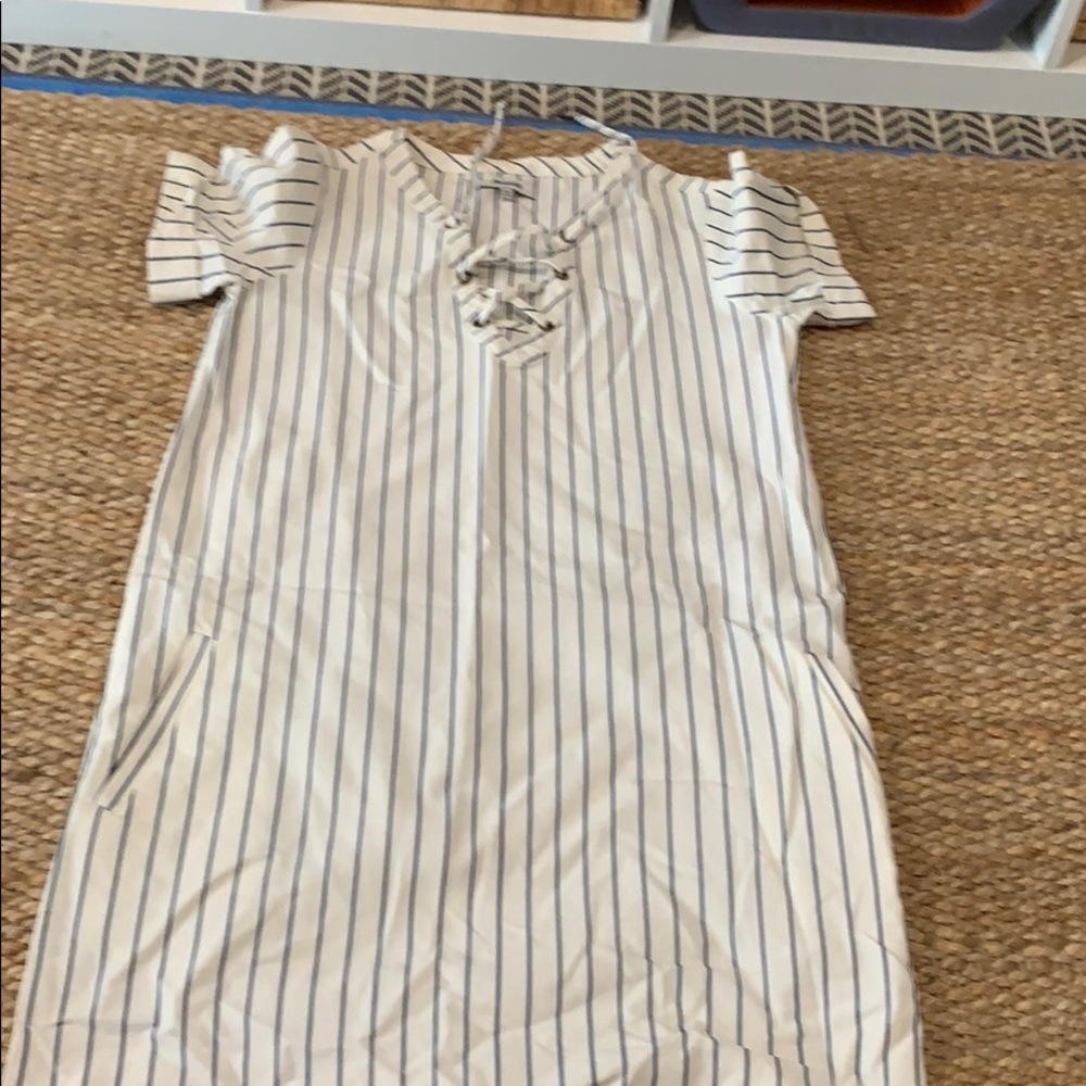 made well xs t shirt dress